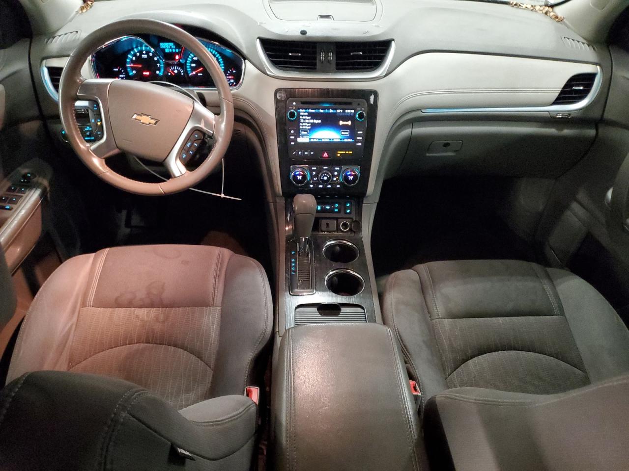 CHEVROLET TRAVERSE LT