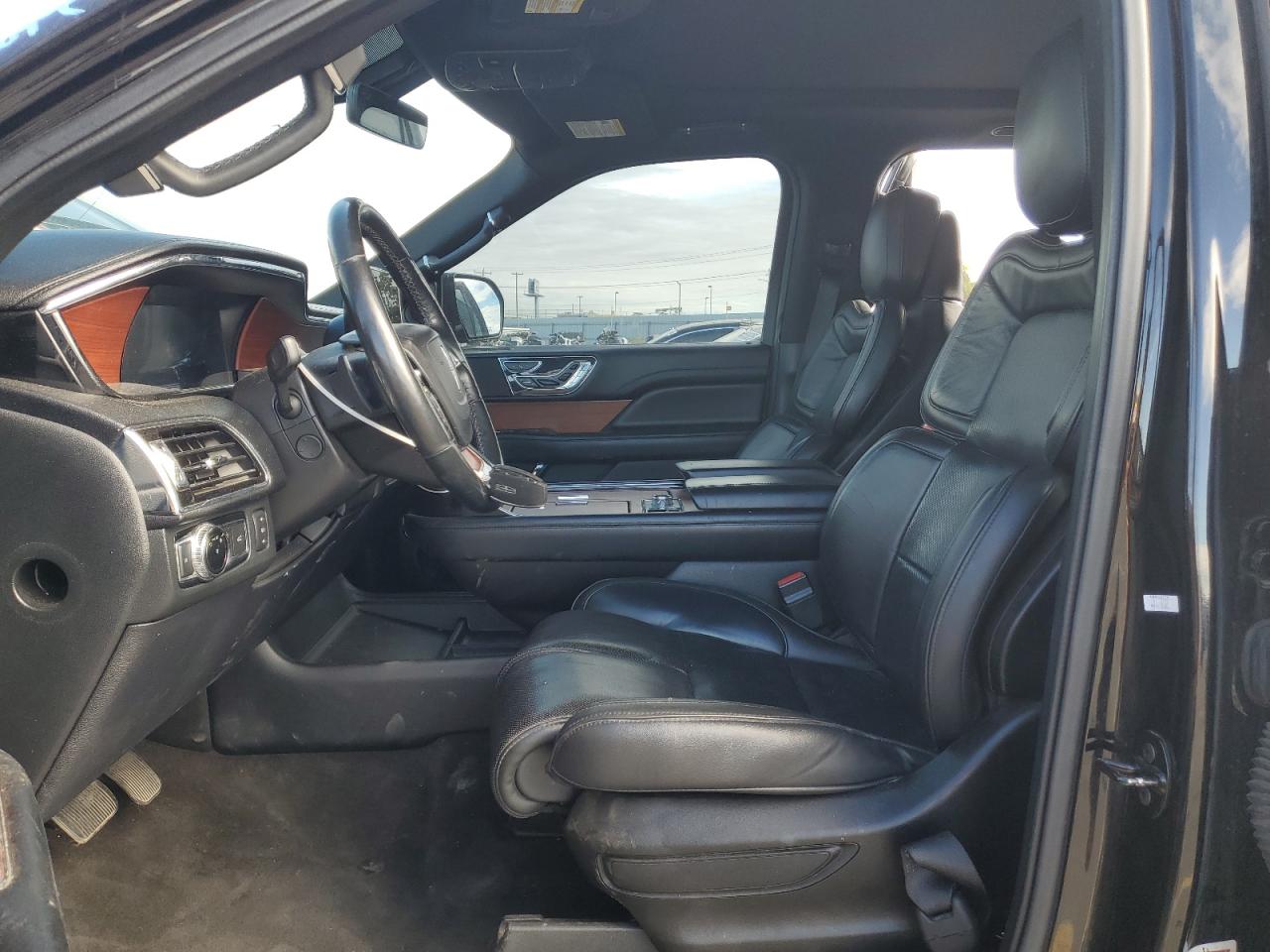 LINCOLN NAVIGATOR RESERVE