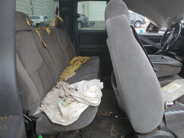 2004 GMC SIERRA K25 #3290443776