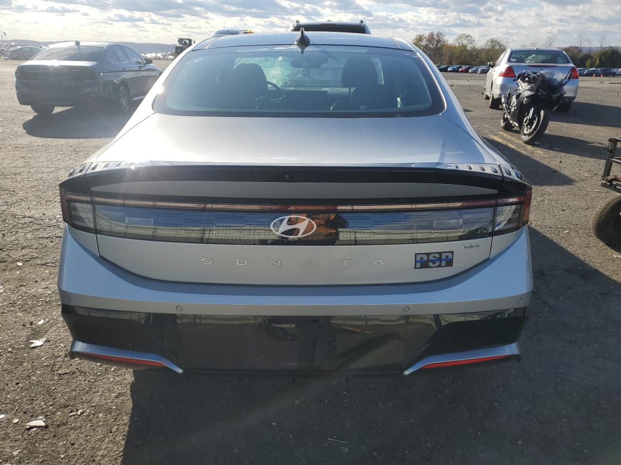 HYUNDAI SONATA HYBRID