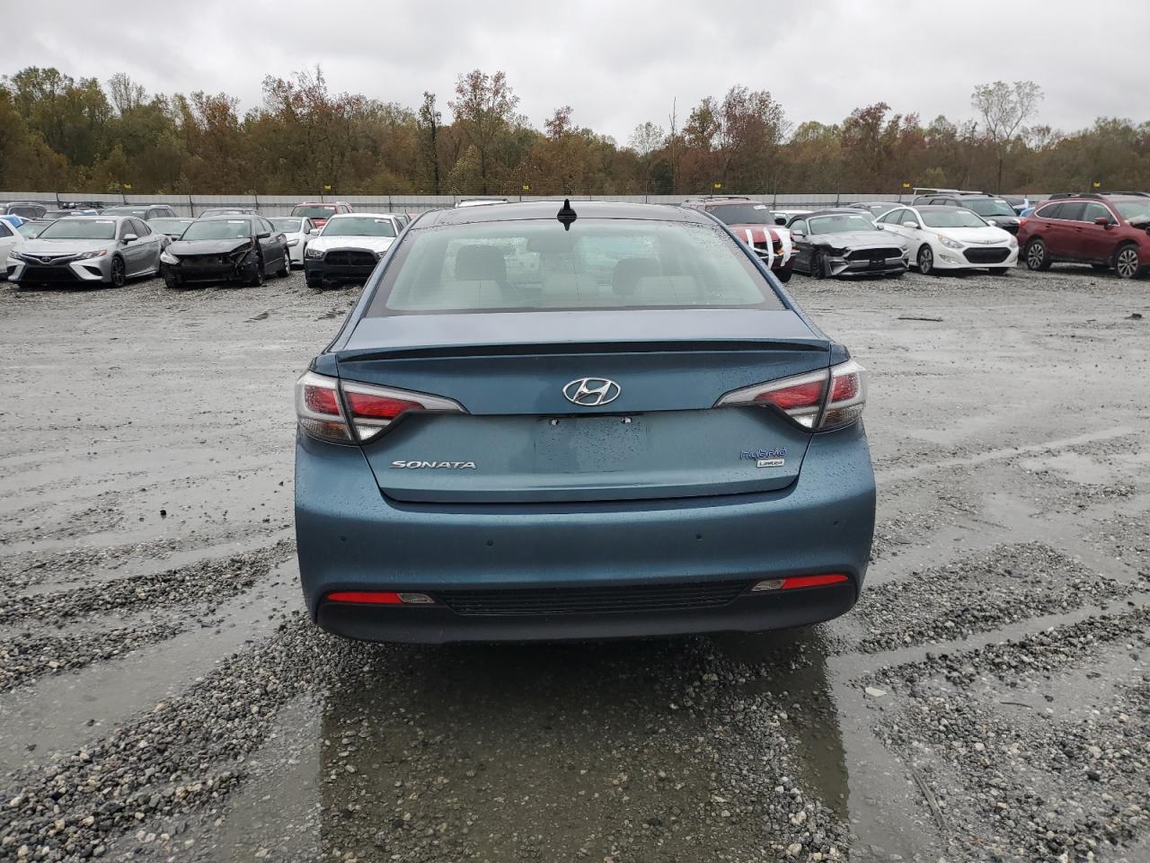 HYUNDAI SONATA HYBRID