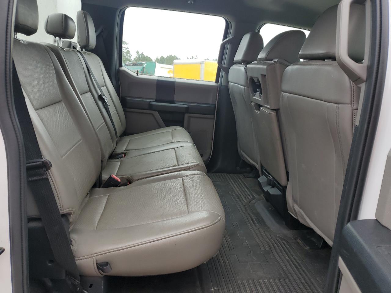 FORD F-350 SUPER DUTY