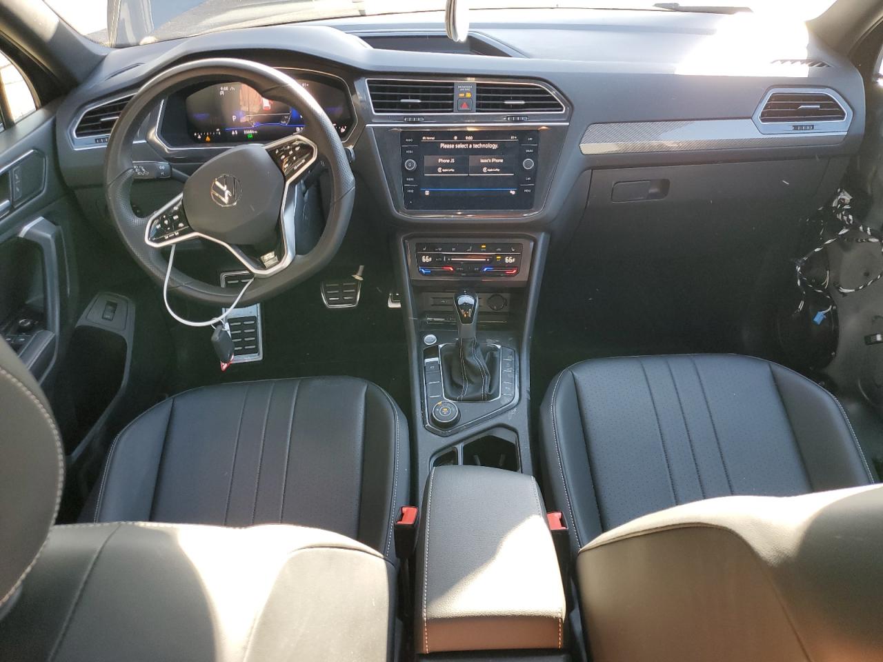 VOLKSWAGEN TIGUAN SE R-LINE BLACK