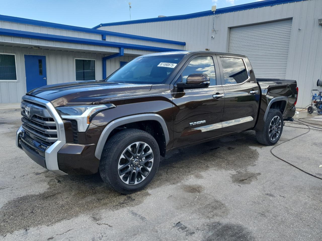 TOYOTA TUNDRA CREWMAX LIMITED