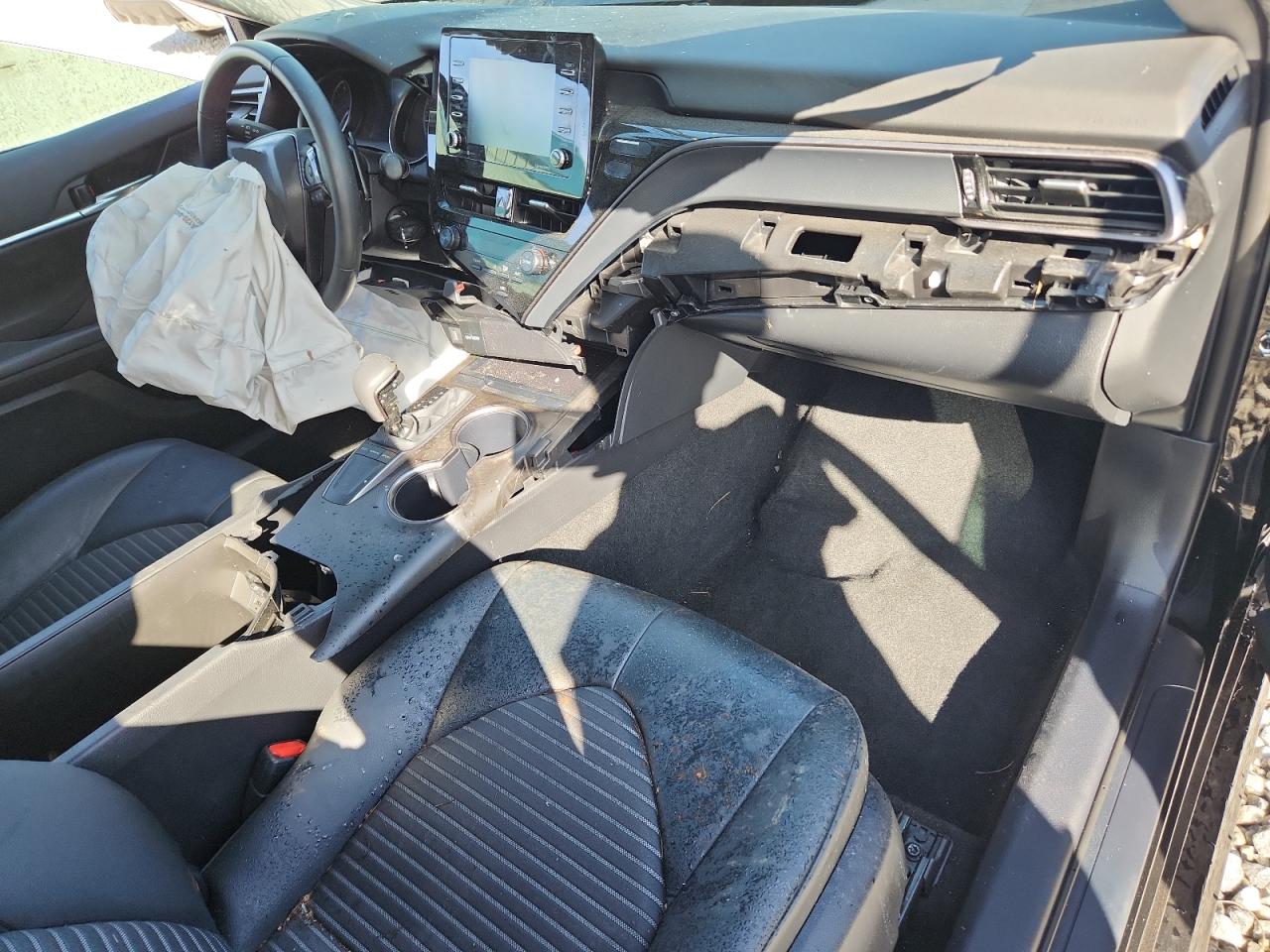 TOYOTA CAMRY SE NIGHT SHADE