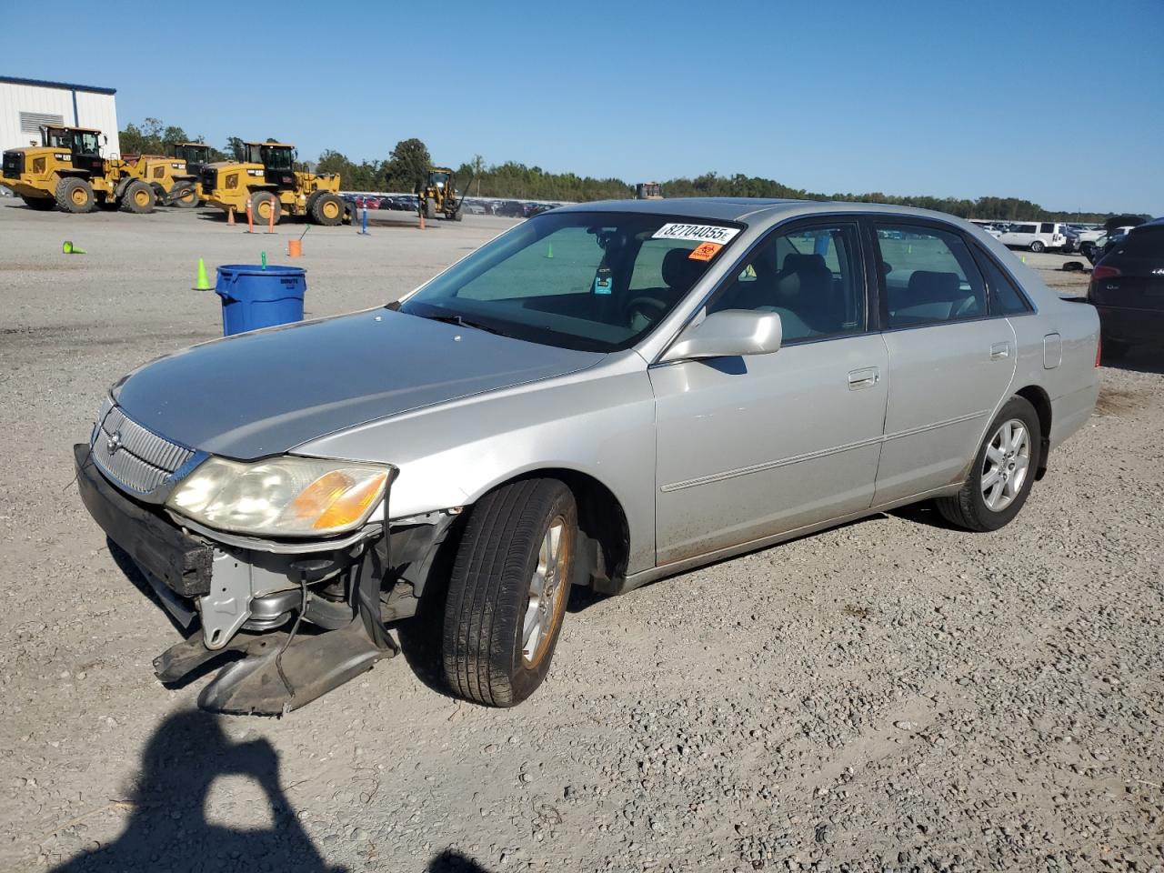 Lot #3298143281 2002 TOYOTA AVALON XL