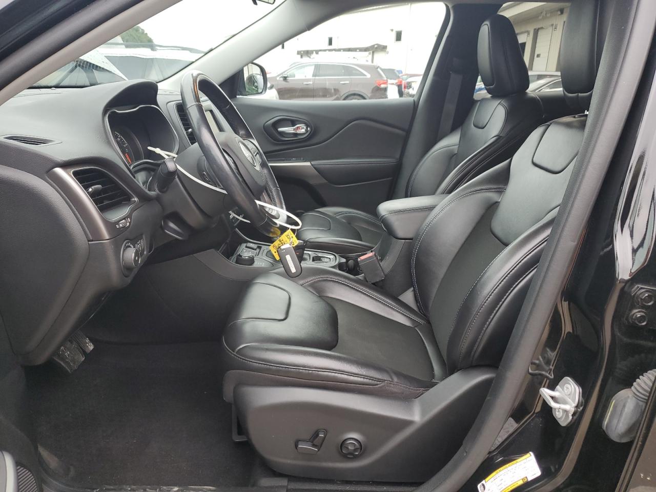 JEEP GRAND CHEROKEE LATITUDE PLUS