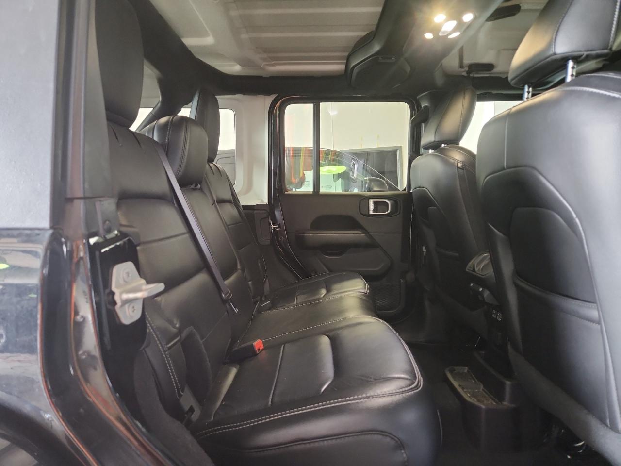 JEEP WRANGLER SAHARA