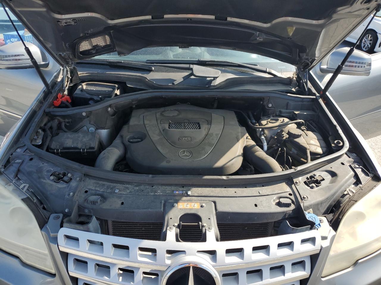 MERCEDES-BENZ M-CLASS 350