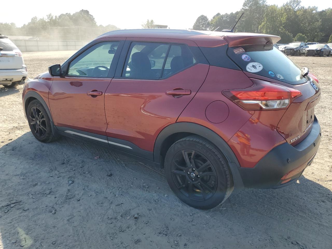 NISSAN KICKS SR