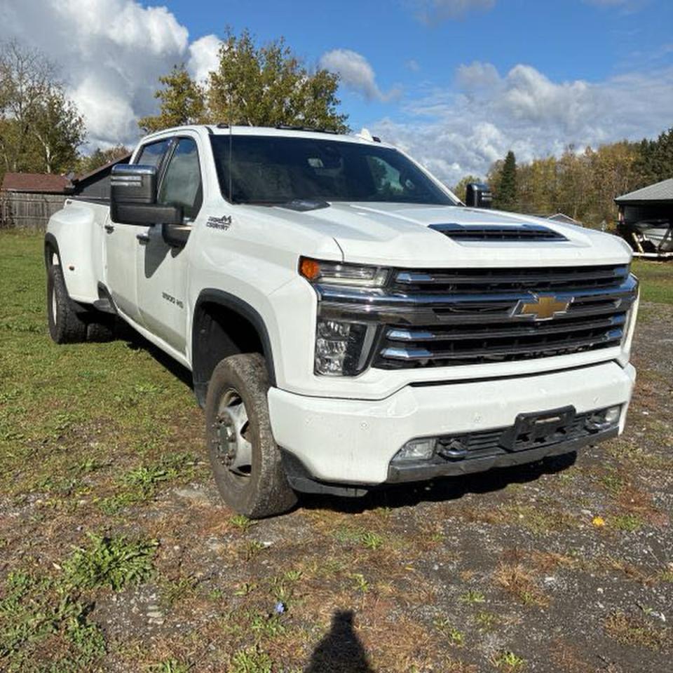 CHEVROLET SILVERADO K3500 HIGH COUNTRY
