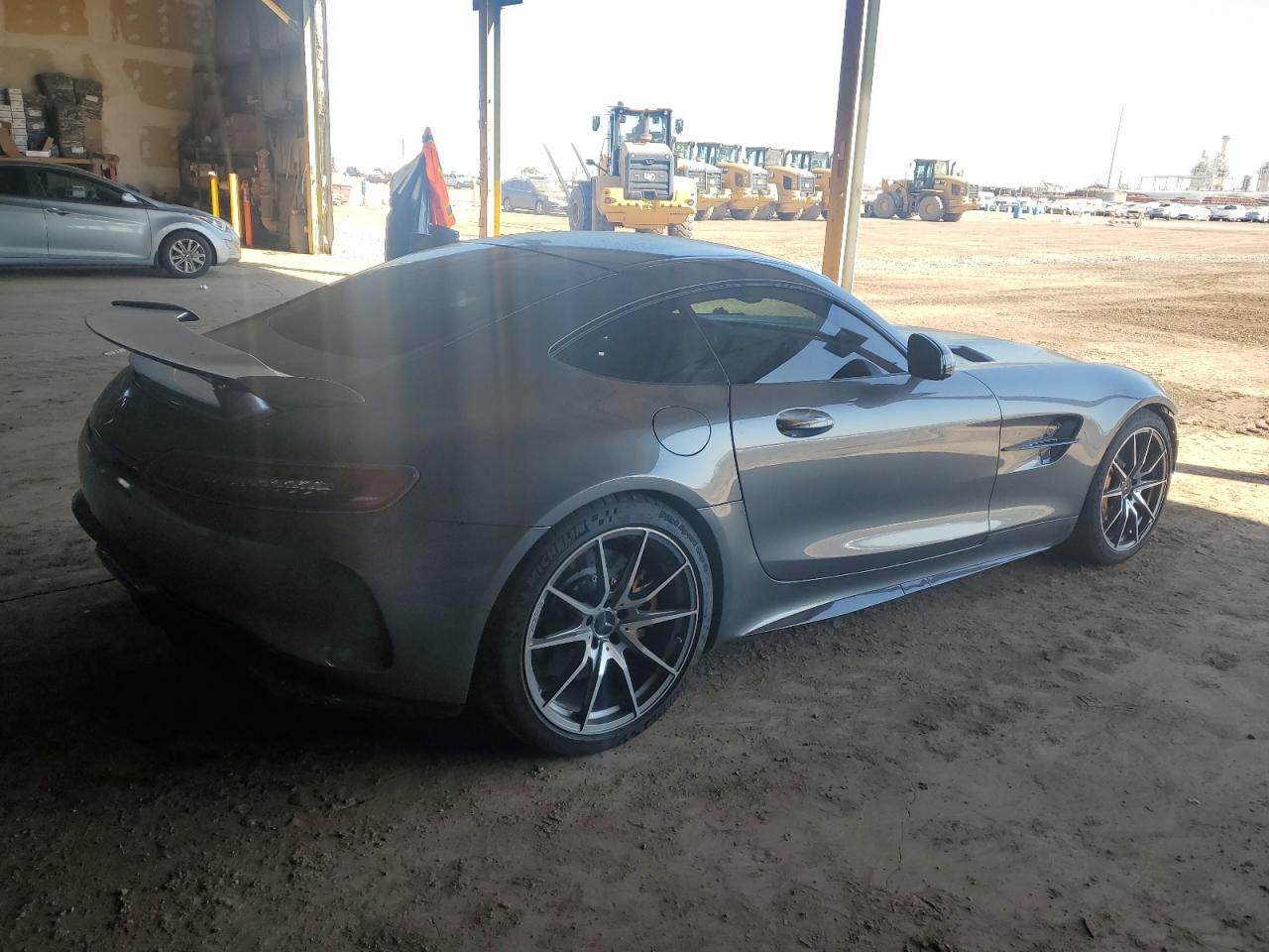 MERCEDES-BENZ AMG GT R