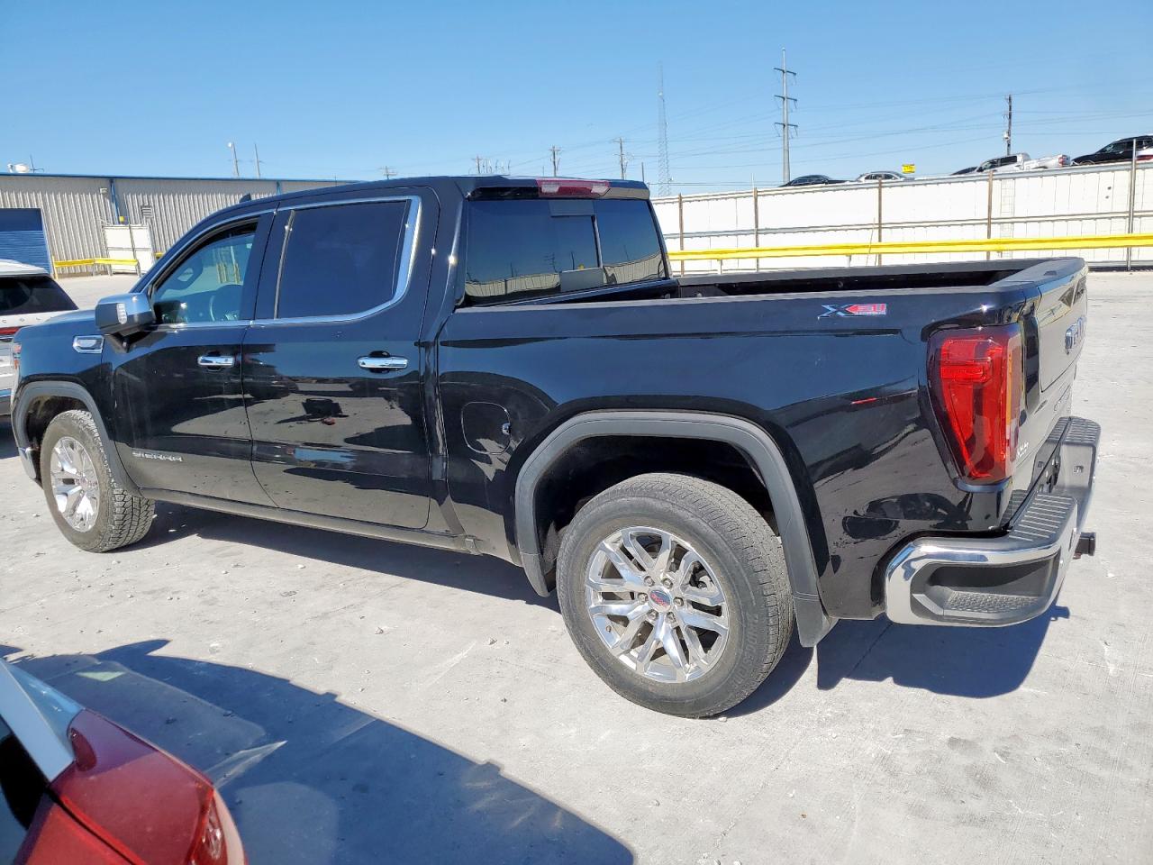 GMC SIERRA K1500 SLT