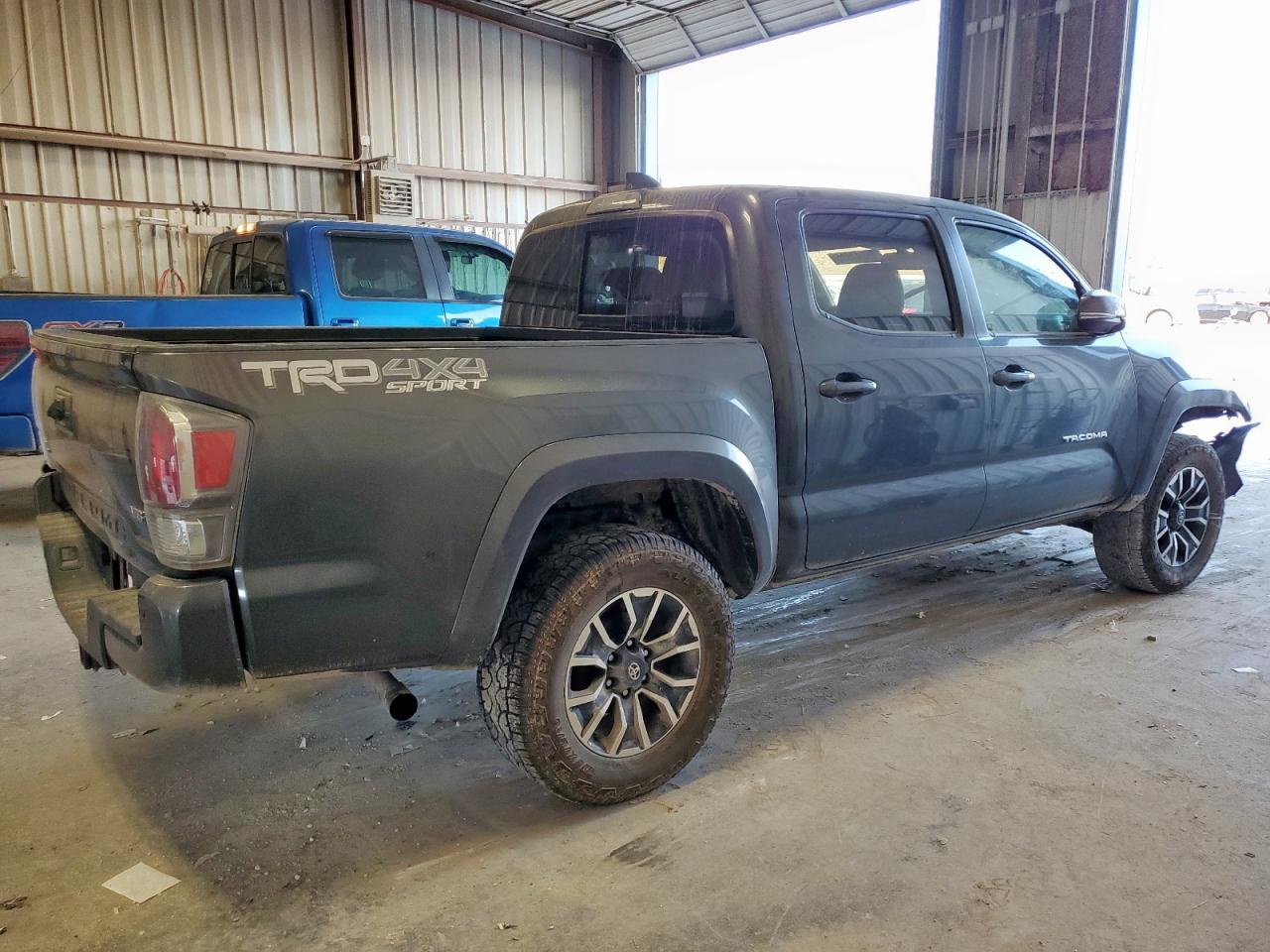 TOYOTA TACOMA DOUBLE CAB