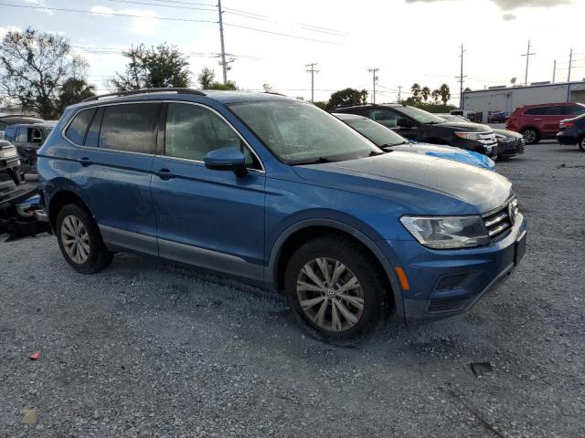 2018 VOLKSWAGEN TIGUAN SE 3VV3B7AX2JM210157
