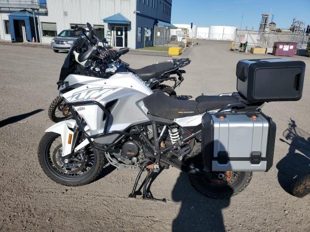 2017 KTM 1290 SUPER VBKV89400HM957616