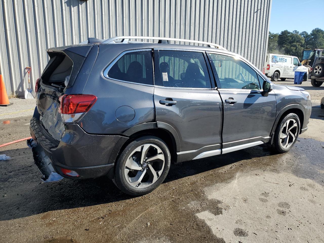 SUBARU FORESTER TOURING
