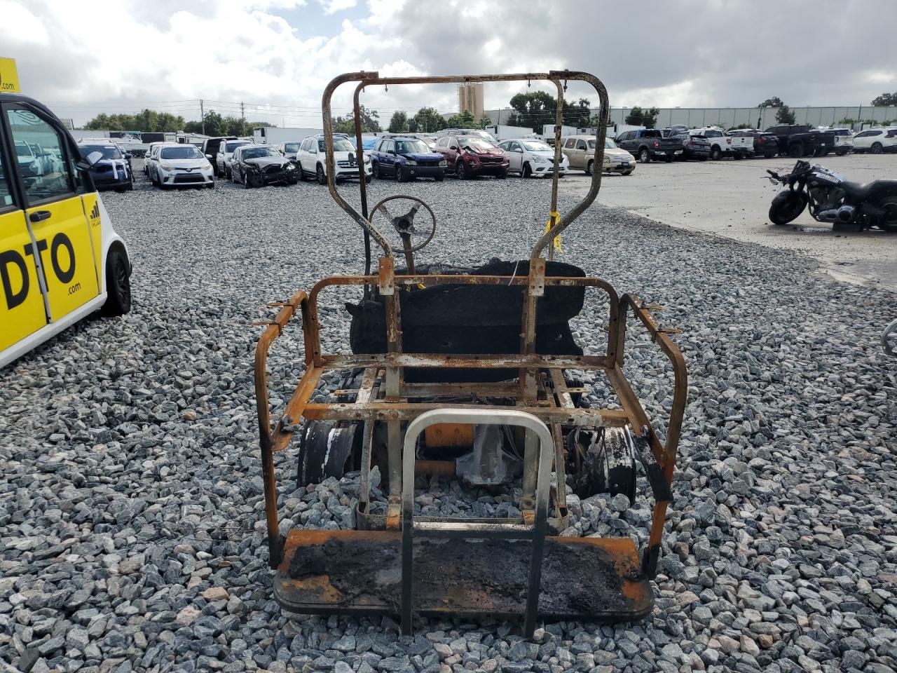 Lot #3287534012 2017 GOLF CART