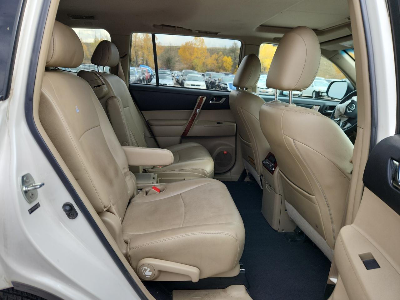 TOYOTA HIGHLANDER LIMITED