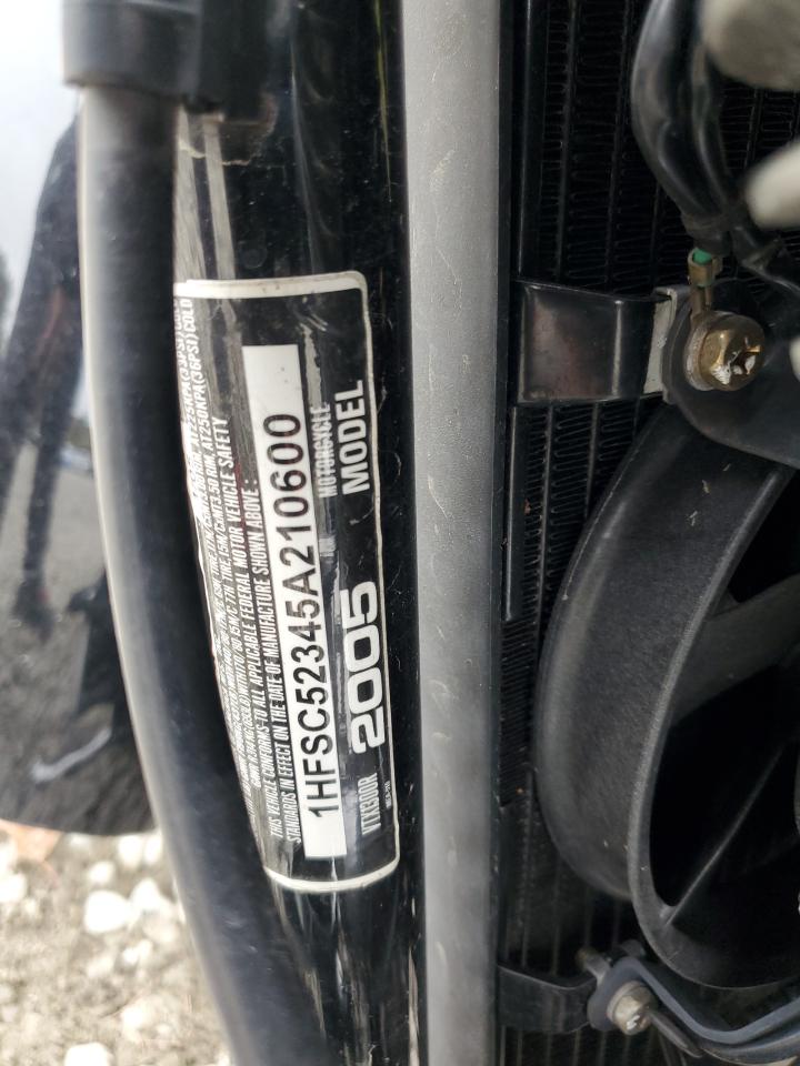 Lot #3284640331 2005 HONDA VTX1300 R