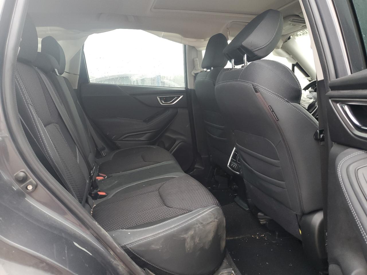 SUBARU FORESTER PREMIUM