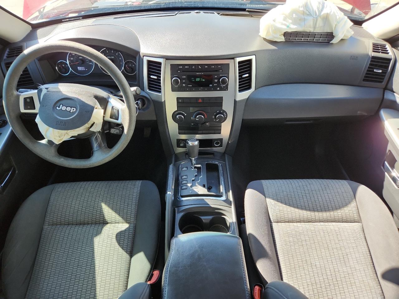 JEEP GRAND CHEROKEE LAREDO