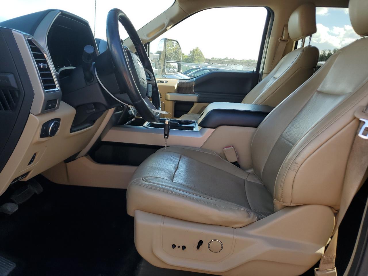 FORD F-250 SUPER DUTY