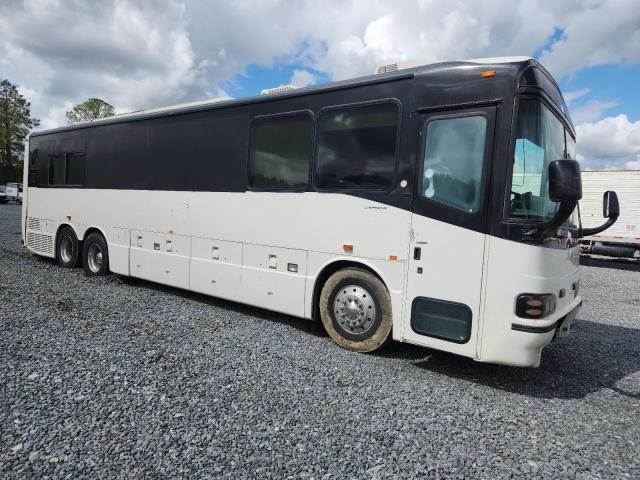 Global Auto Auctions: 2004 BLUE BIRD 3904 6X2