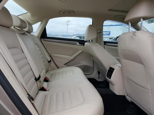 2016 VOLKSWAGEN PASSAT SEL 1VWCS7A30GC028959