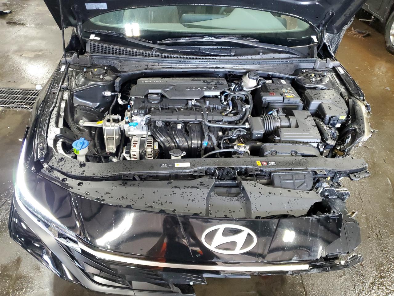 HYUNDAI ELANTRA SEL