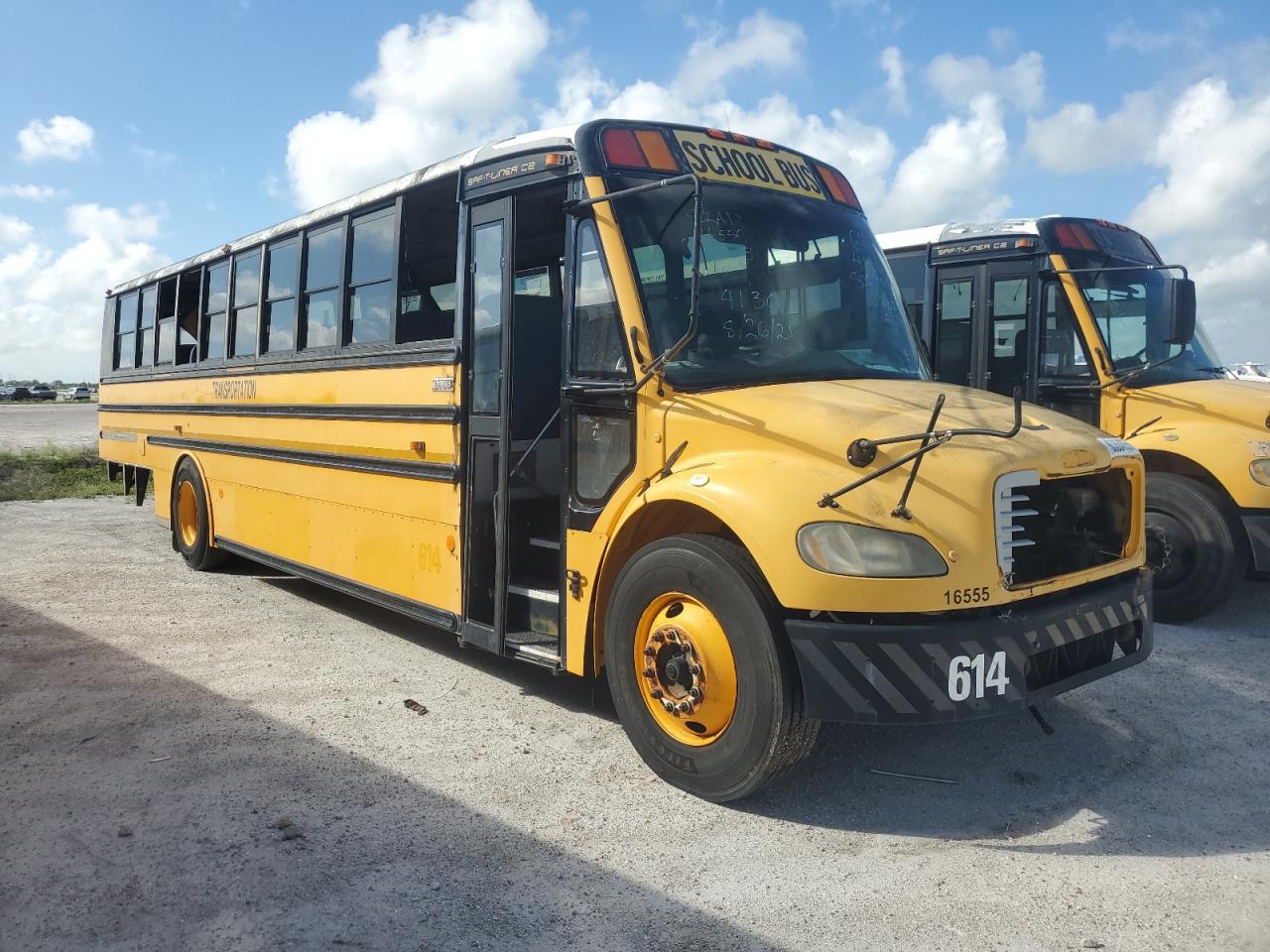 Lot #3273851190 2009 FREIGHTLINER SAF-T-LINER C2