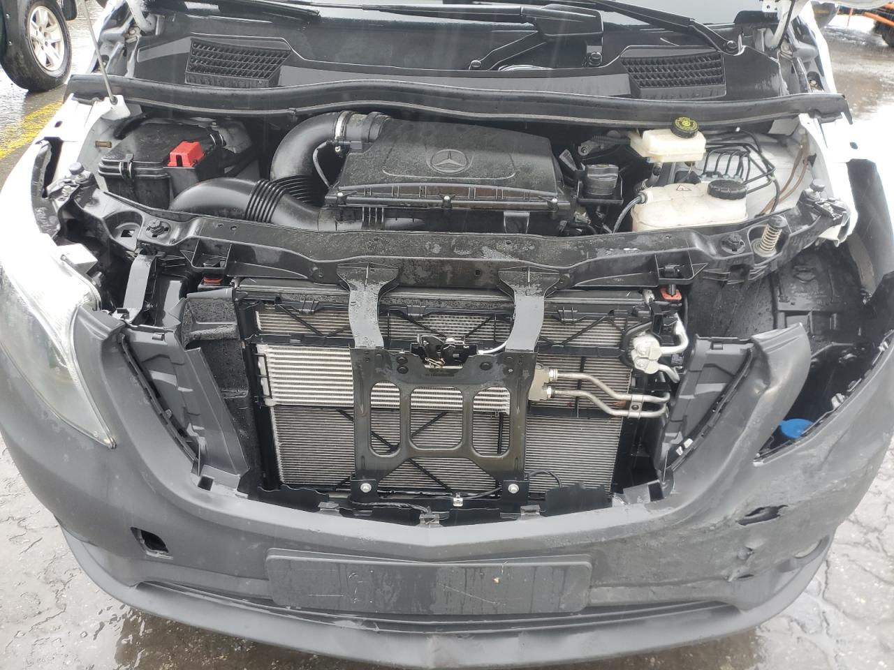 MERCEDES-BENZ METRIS