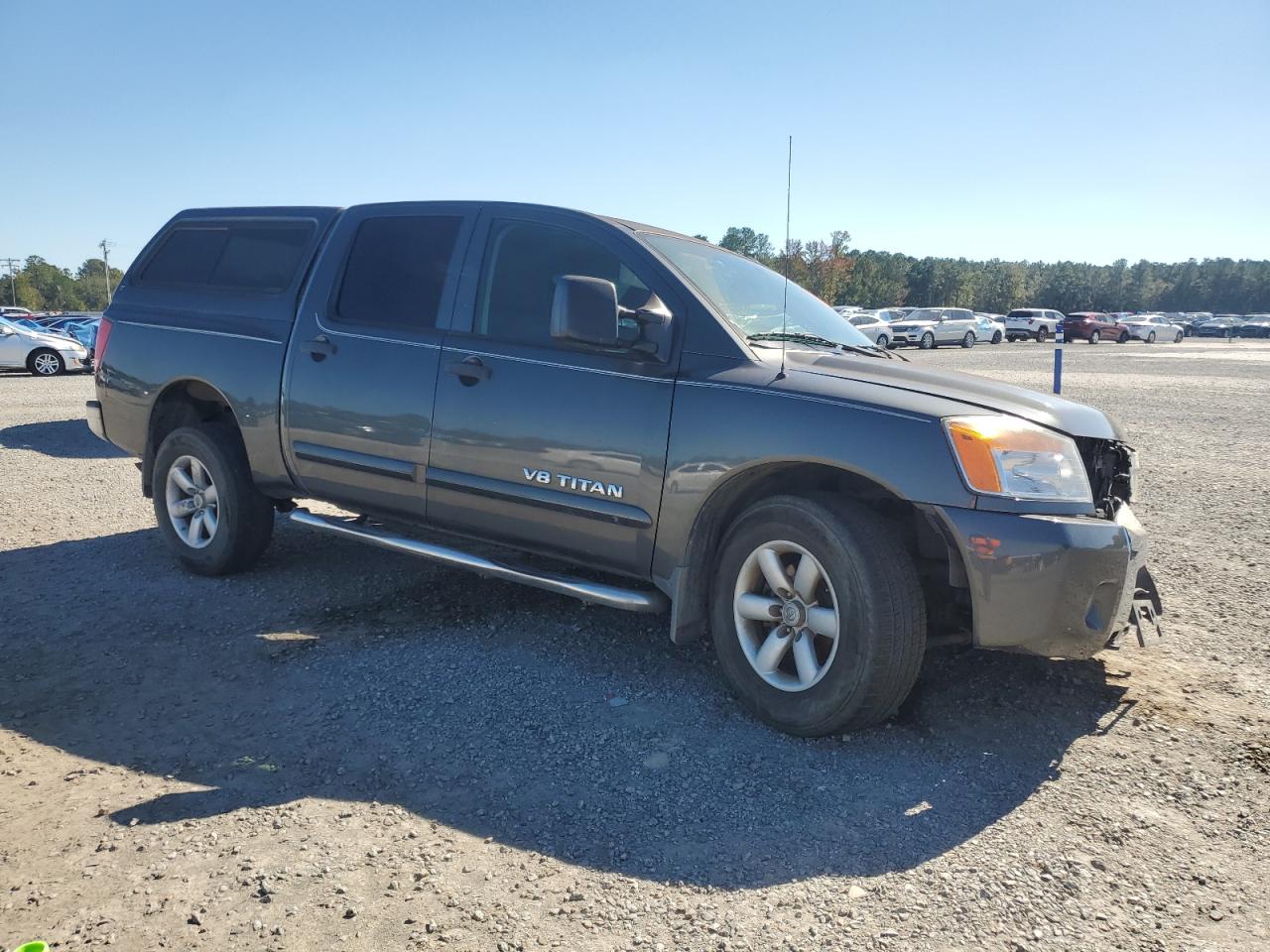 NISSAN TITAN S