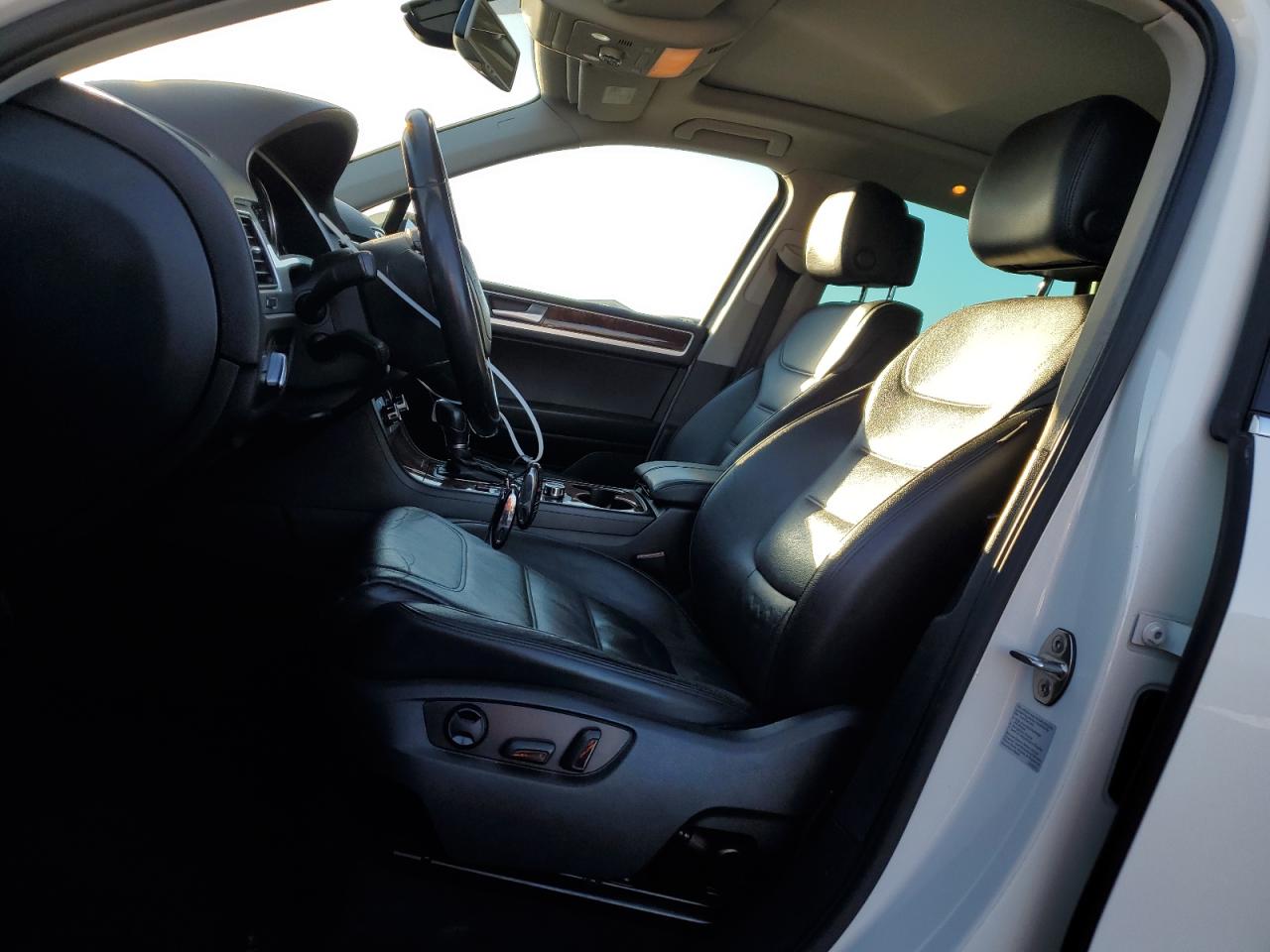 VOLKSWAGEN TOUAREG V6