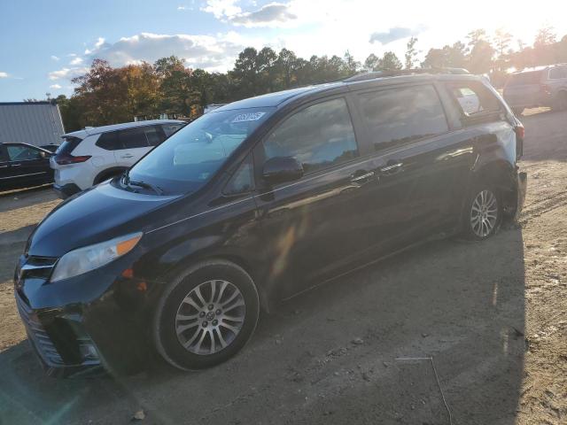 2020 TOYOTA SIENNA XLE #3301834364