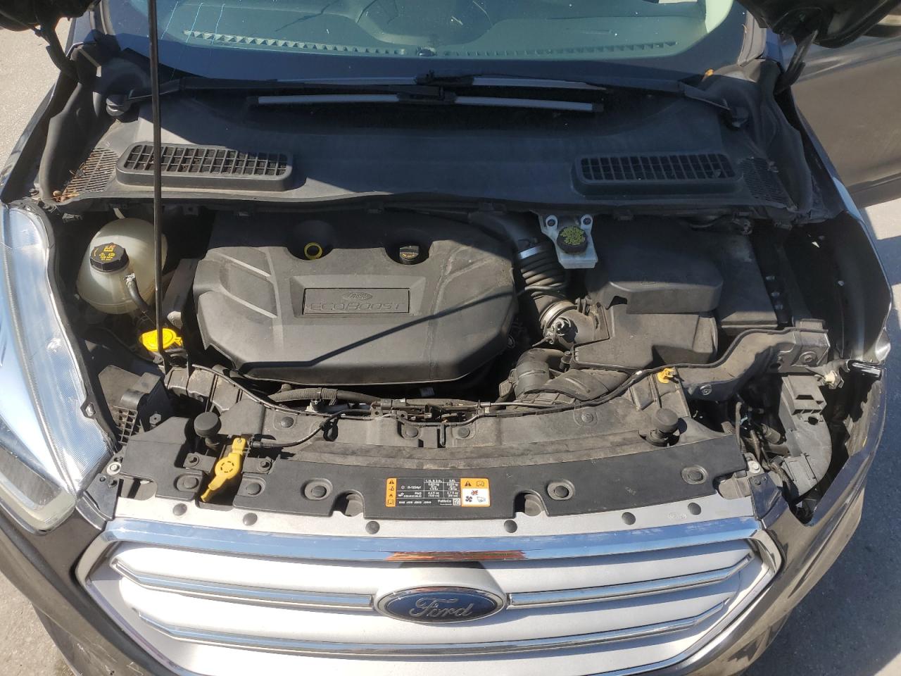 FORD ESCAPE TITANIUM