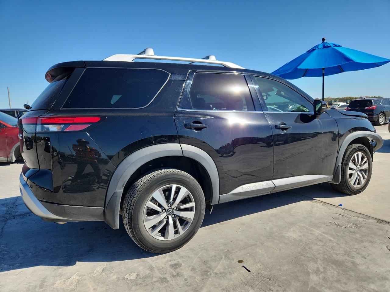 NISSAN PATHFINDER SL