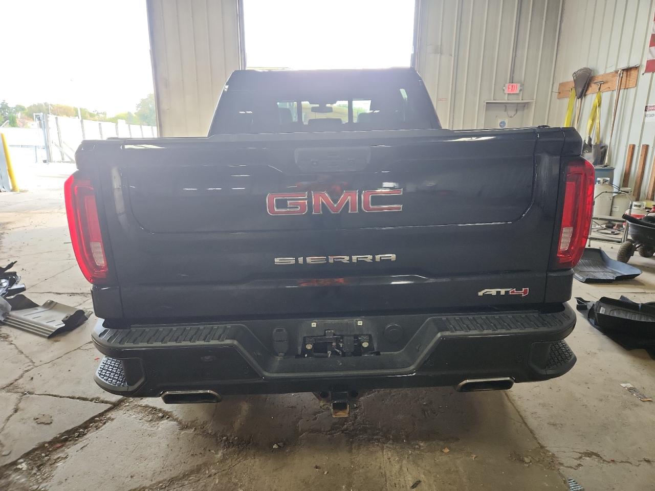 GMC SIERRA K1500 AT4