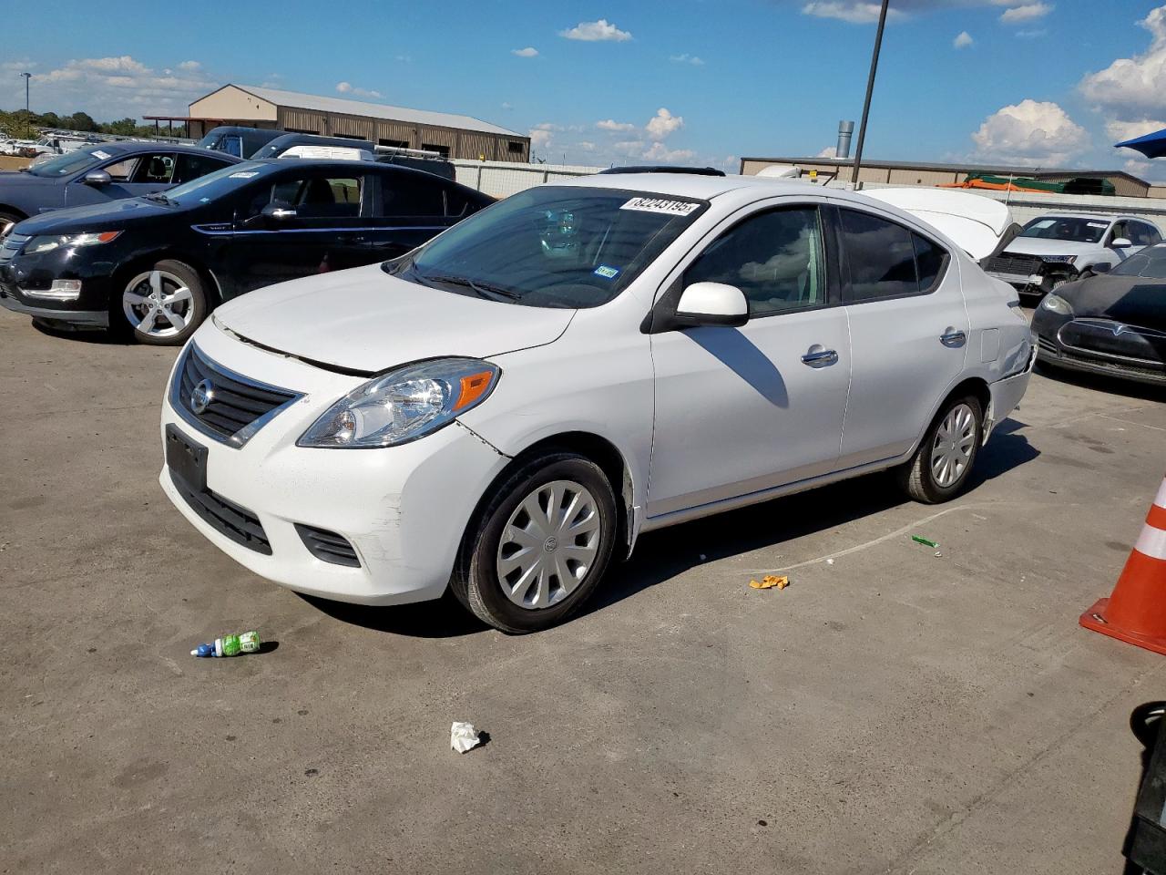NISSAN VERSA S