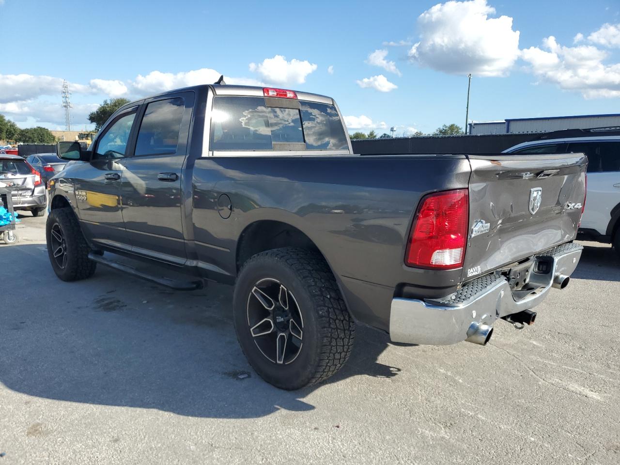 RAM 1500 SLT