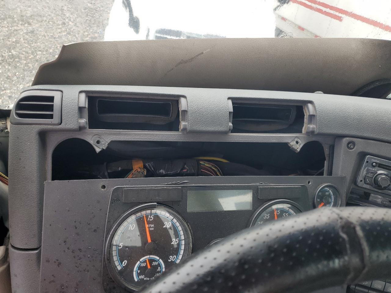 Lot #3266777414 2016 FREIGHTLINER CASCADIA 1