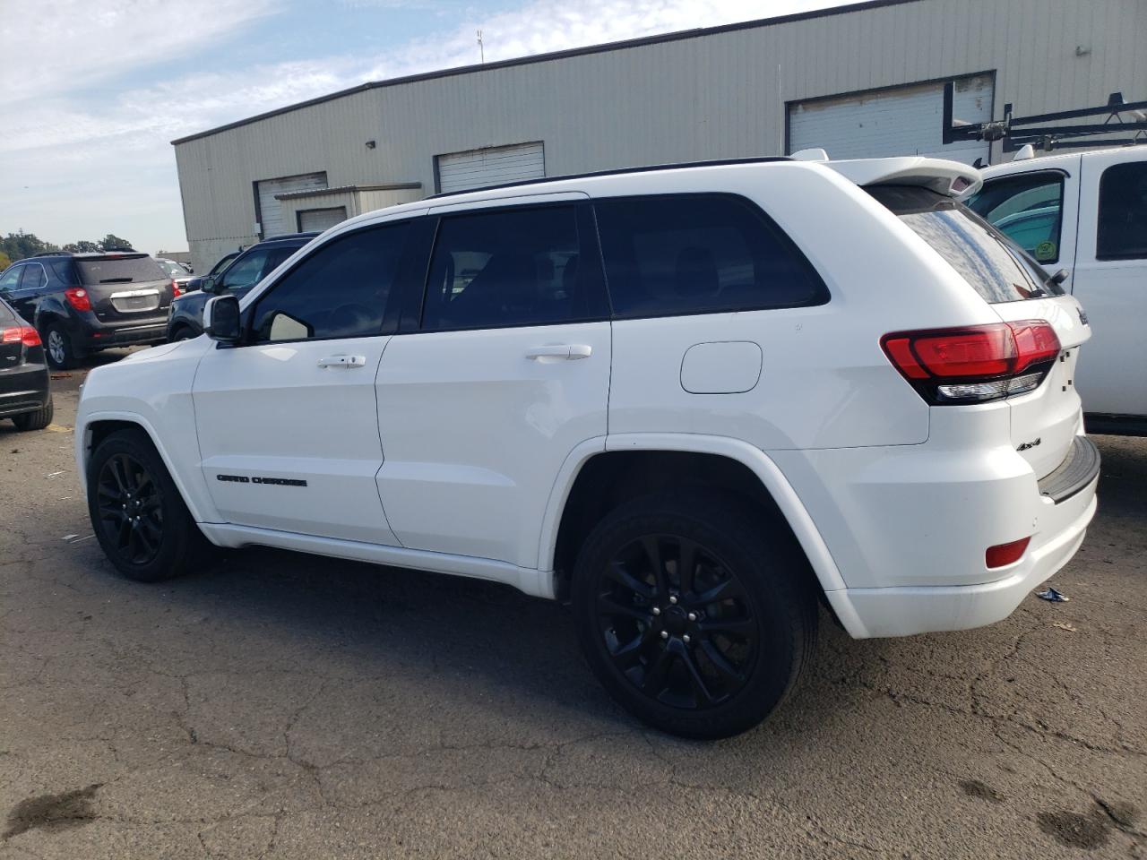JEEP GRAND CHEROKEE LAREDO