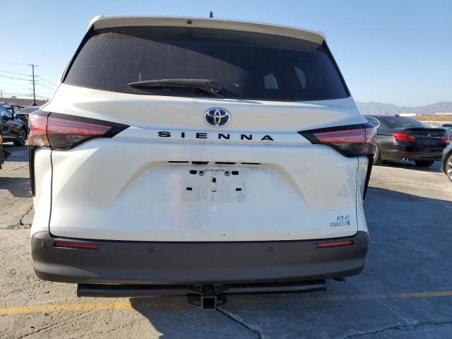 2022 TOYOTA SIENNA XLE - 5TDYRKEC7NS094003