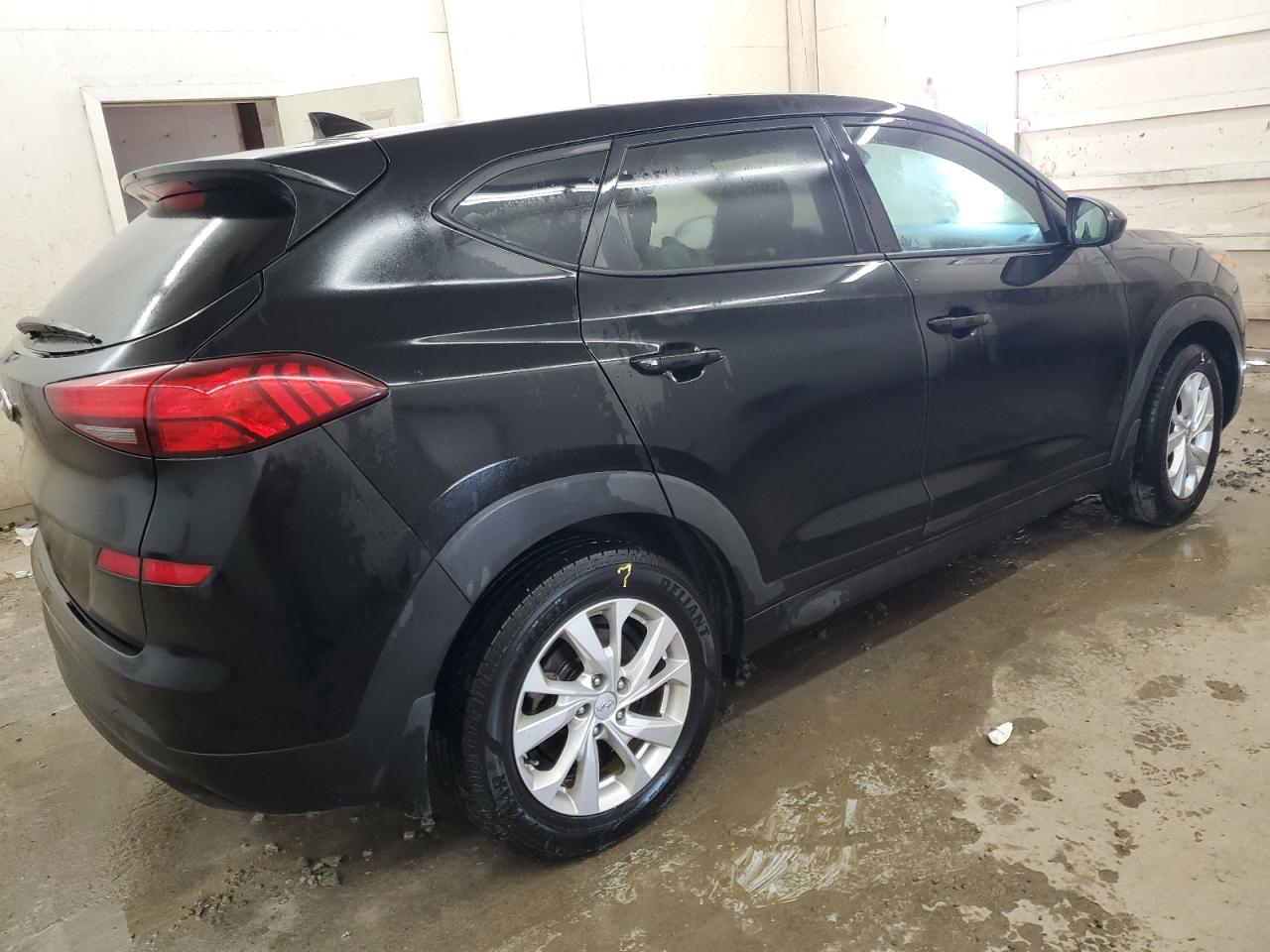 HYUNDAI TUCSON SE