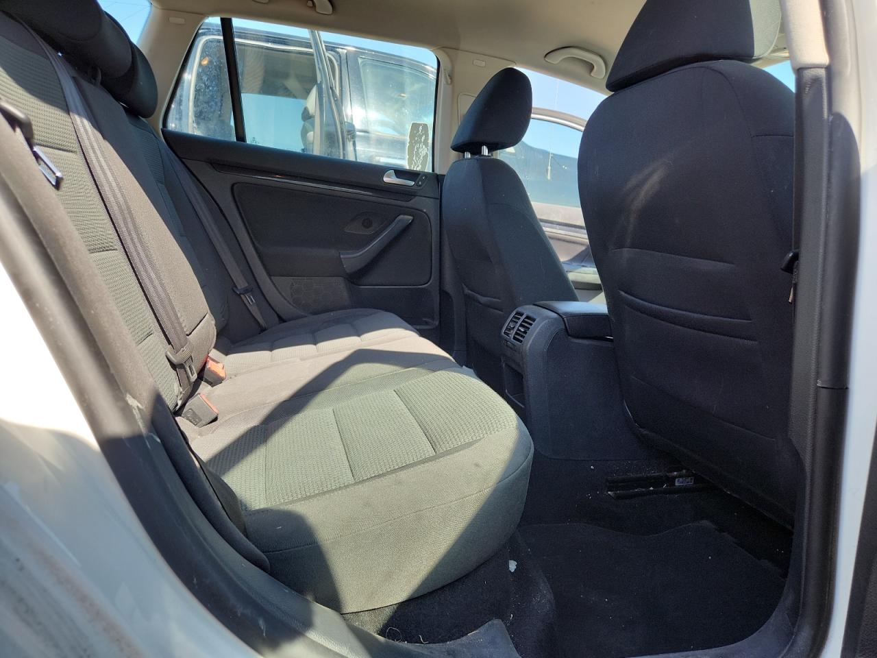 Lot #3261283907 2013 VOLK JETTA S