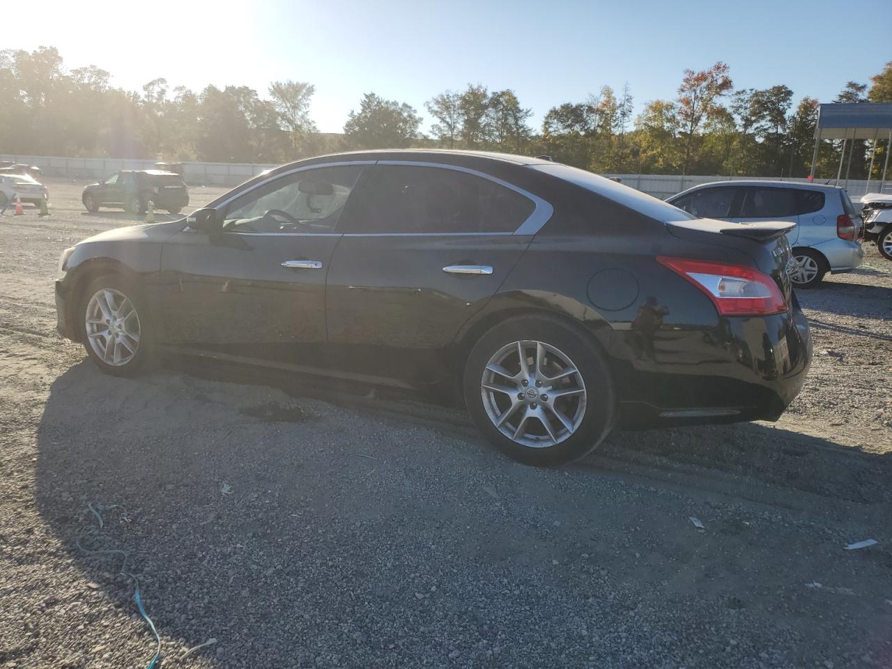 NISSAN MAXIMA S