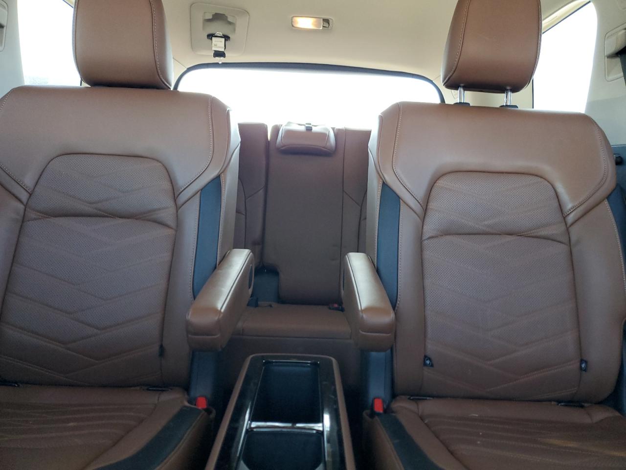 NISSAN PATHFINDER PLATINUM