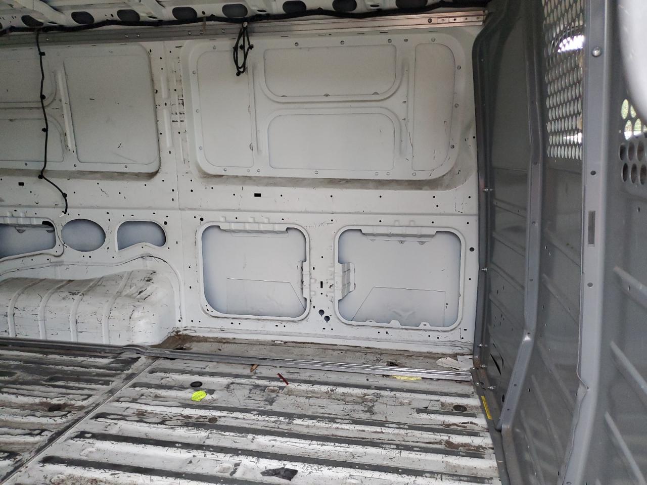 NISSAN NV1500 1500 S