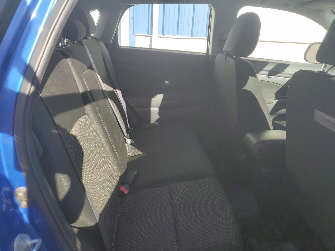 MITSUBISHI OUTLANDER SE