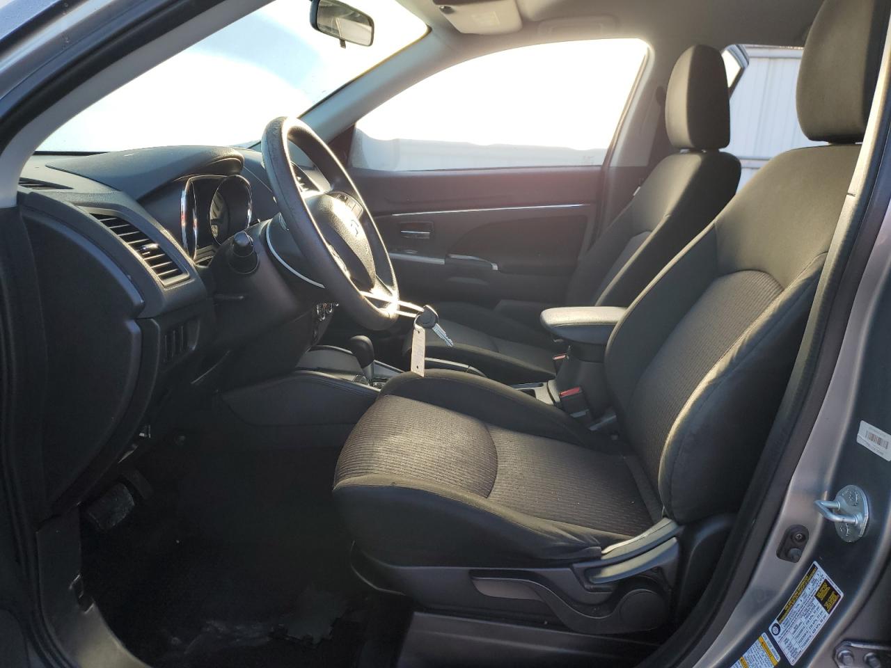 MITSUBISHI OUTLANDER ES